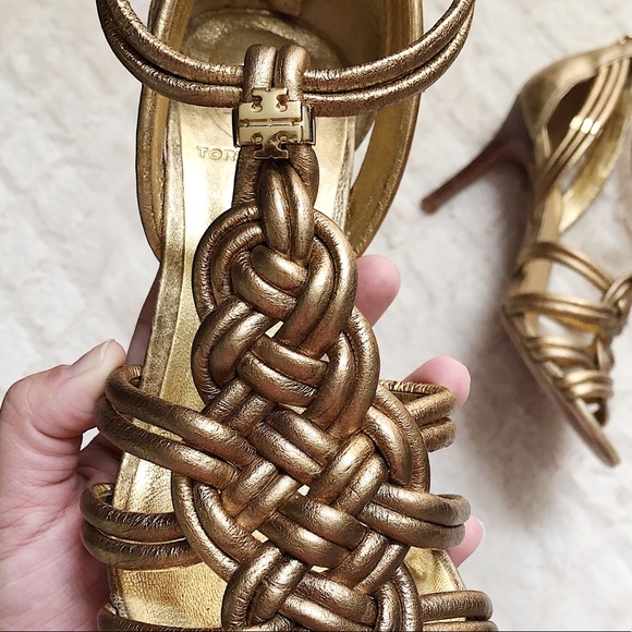 TORY BURCH Gold Braided Knot Heeled Sandals - Picture 4 of 8